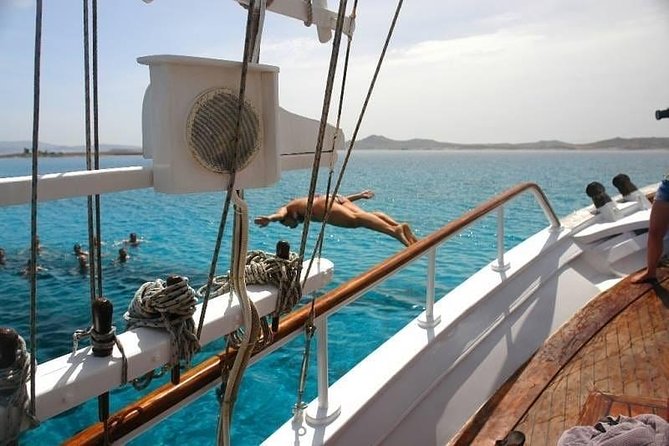 The Authentic Rhenia-Delos Cruise - What the Rhenia Stop Really Feels Like