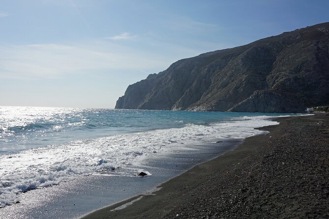 The Best Santorini Small-Group Shore Excursion for Cruise Ships - What the guide adds to the day