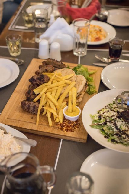 Thessaloniki: Food and Walking Tour with Tastings - A local café and the social side of food