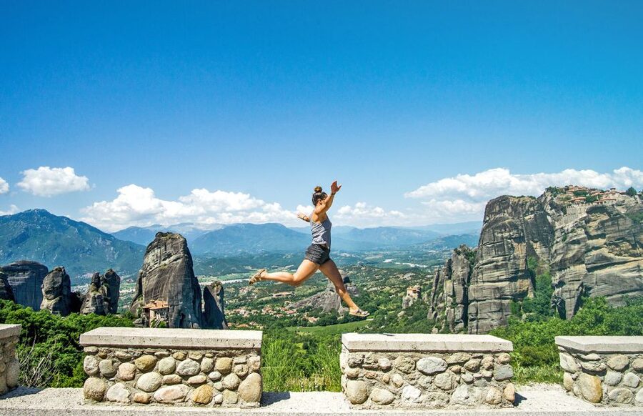 Thessaloniki: Full-Day Bus Trip to Meteora - What to wear and carry