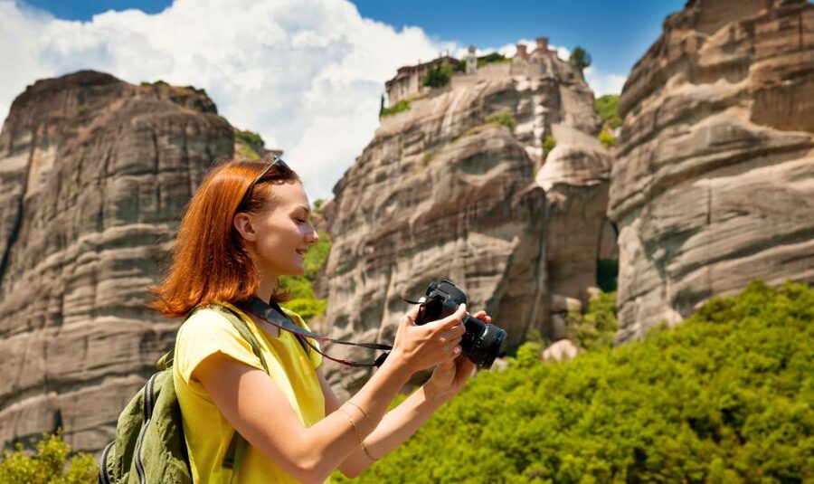 Thessaloniki: Full-Day Meteora Monasteries Tour - What the $104 price really covers