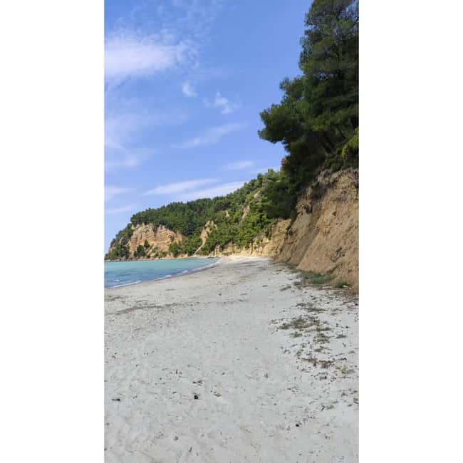 Thessaloniki: Halkidiki Beach-Hopping with Swimming - Water sports and wine tasting extras
