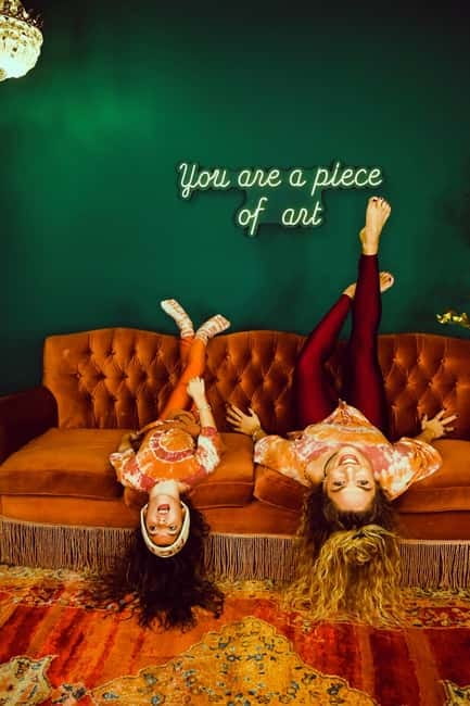 Thessaloniki:Selfie Museum, a 60-minute immersive experience - How the photo equipment affects the visit