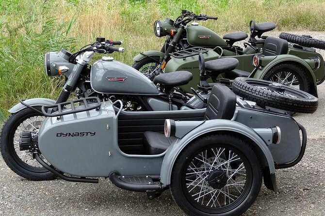 VIP 90" Private Sidecar Tour of Athens Acropolis & Lycabetus - How Two People Share the Sidecar