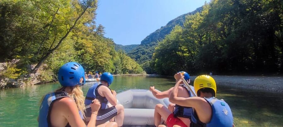 Voidomatis river Rafting Zagori - The 20-minute ride to the river