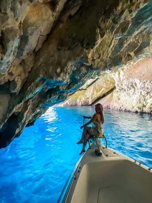 Zakinthos: Shipwreck Beach and Blue Caves Land and Sea Tour - Porto Vromi and the boat route to Navagio