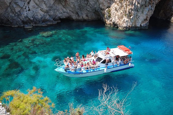 Zakynthos boat tour:Shipwreck& Local blue caves with 3 Swim Stops - Local caves and the return along the coast